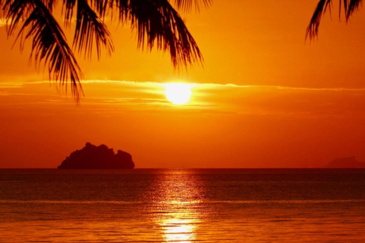 Sibaja Palms Sunset Beach Luxury Villa Taling Ngam Beach Exteriör bild